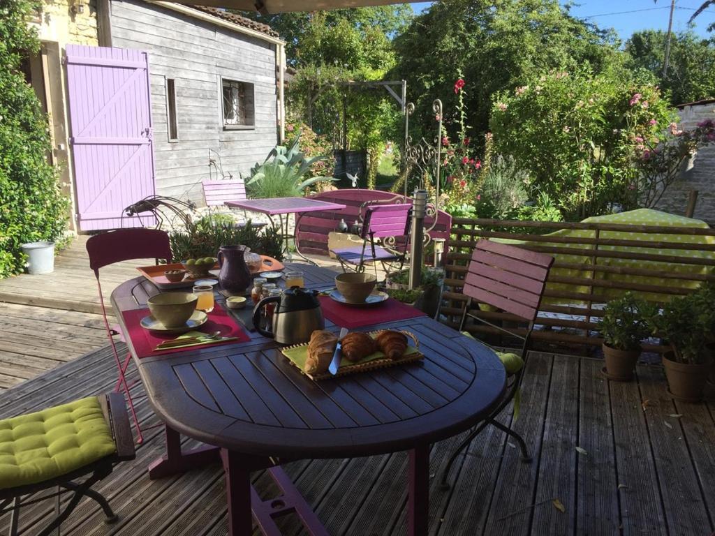 Accacia Home Ferrieres  Екстер'єр фото