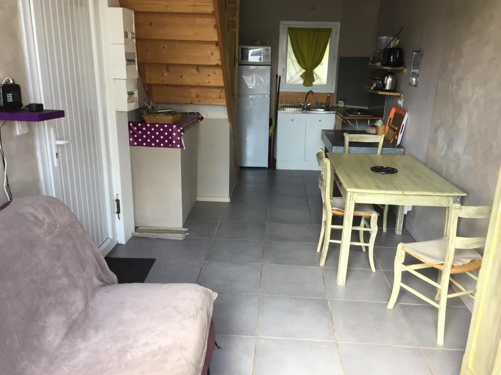 Accacia Home Ferrieres  Екстер'єр фото
